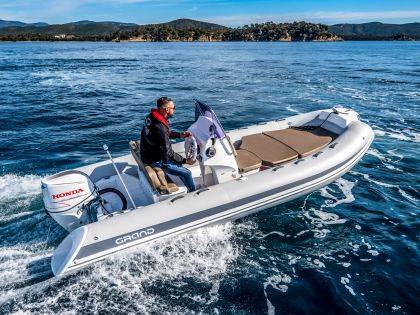 Semi rigide Grand S520 NL + 50cv Honda ltru + remorque