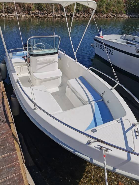 Vente bateau coque open 4m70 pour 5 personnes  Conero Open Perla