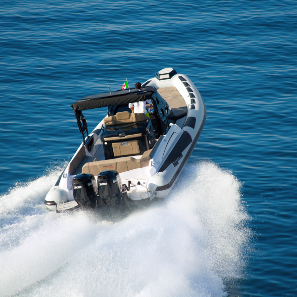 Cayman 35.0 Executive