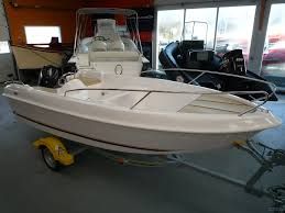 bateau a moteur  Fish  452  Cap ferret