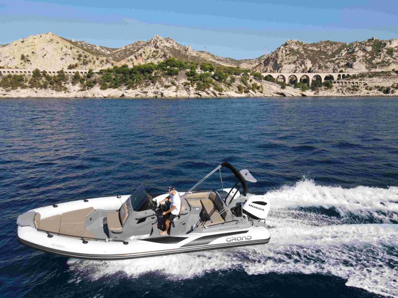 Grand 750 GL  avec 250cv Honda 2023 à saisir