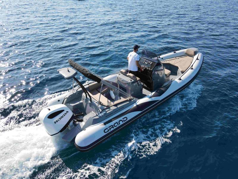 Grand 750 GL  avec 250cv Honda 2023 à saisir