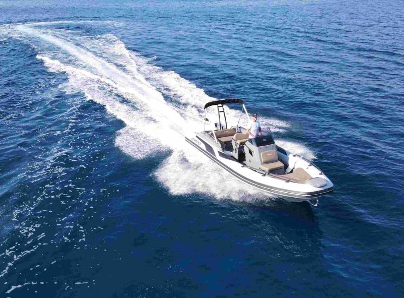 Grand 750 GL  avec 250cv Honda 2023 à saisir