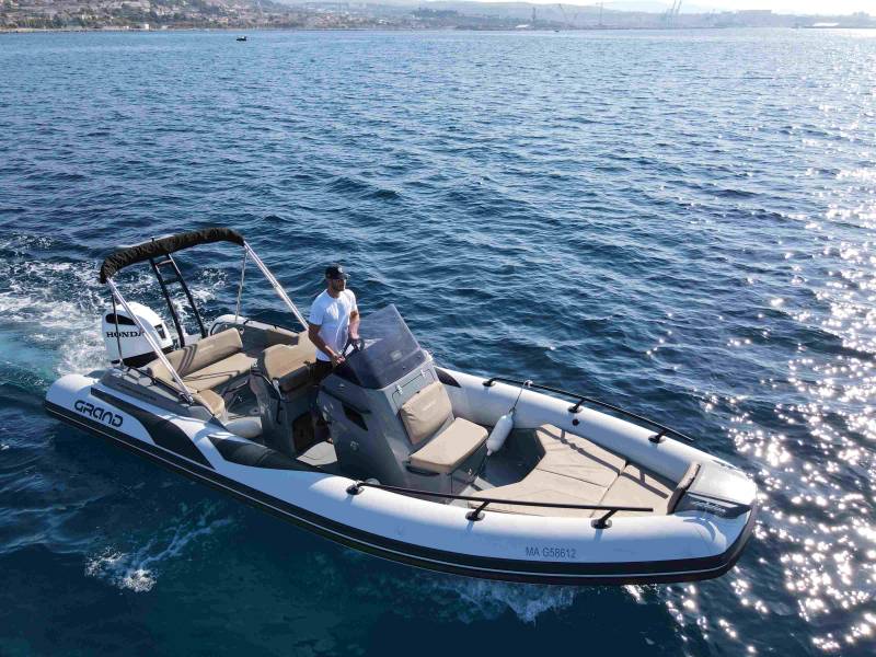 Grand 750 GL  avec 250cv Honda 2023 à saisir