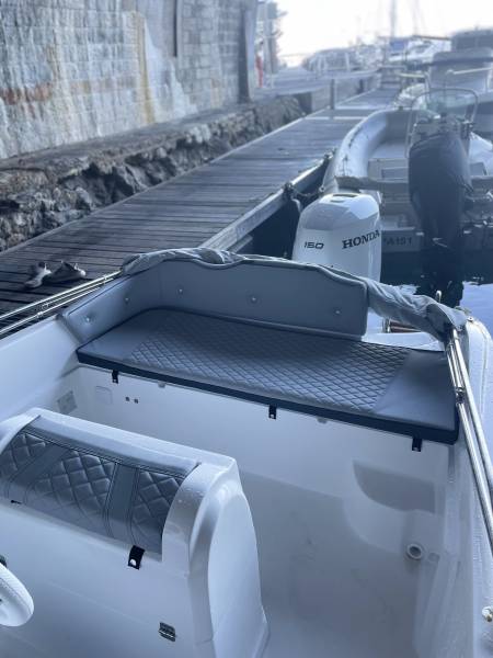 Vente du Poseidon du chantier Orizzonti (coque open) + moteur Honda 150CV (en stock)