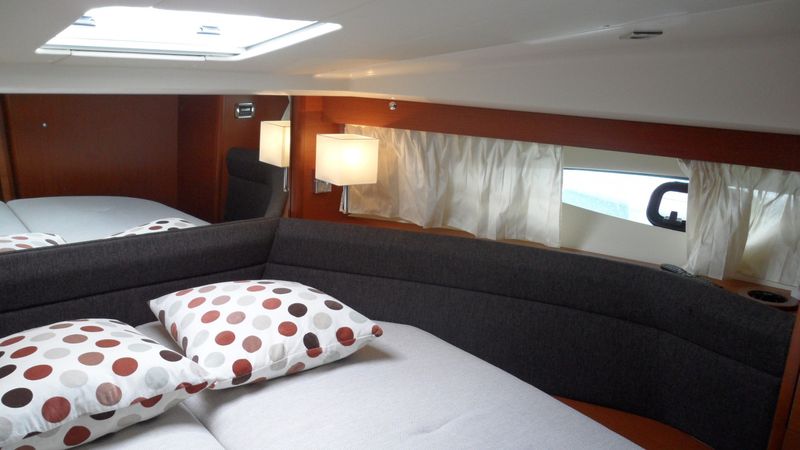 Nuit en amoureux dans  une Cabine propriétaire  Vedette Prestige 400
