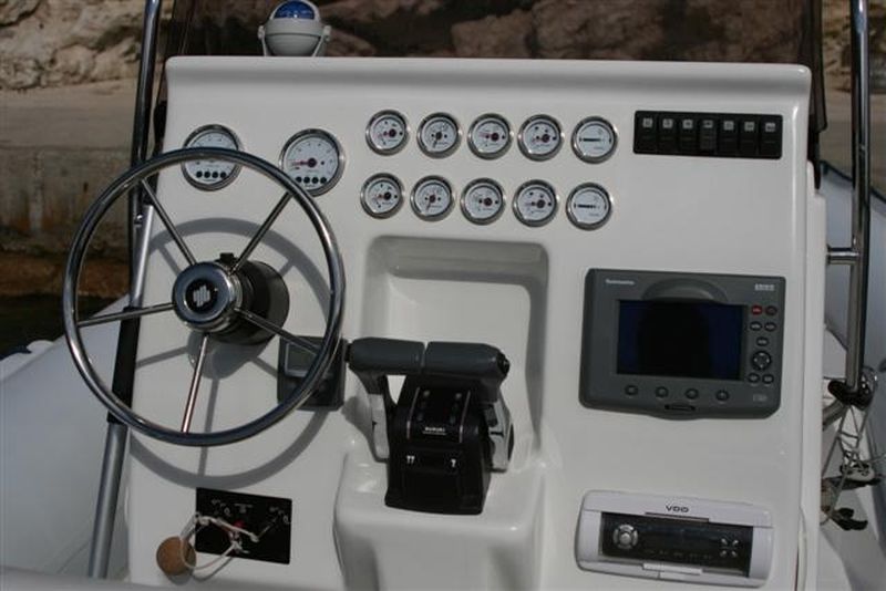 Vente bateau semi rigide Nautica-Cab Dorado 8,70 moteur 300CV