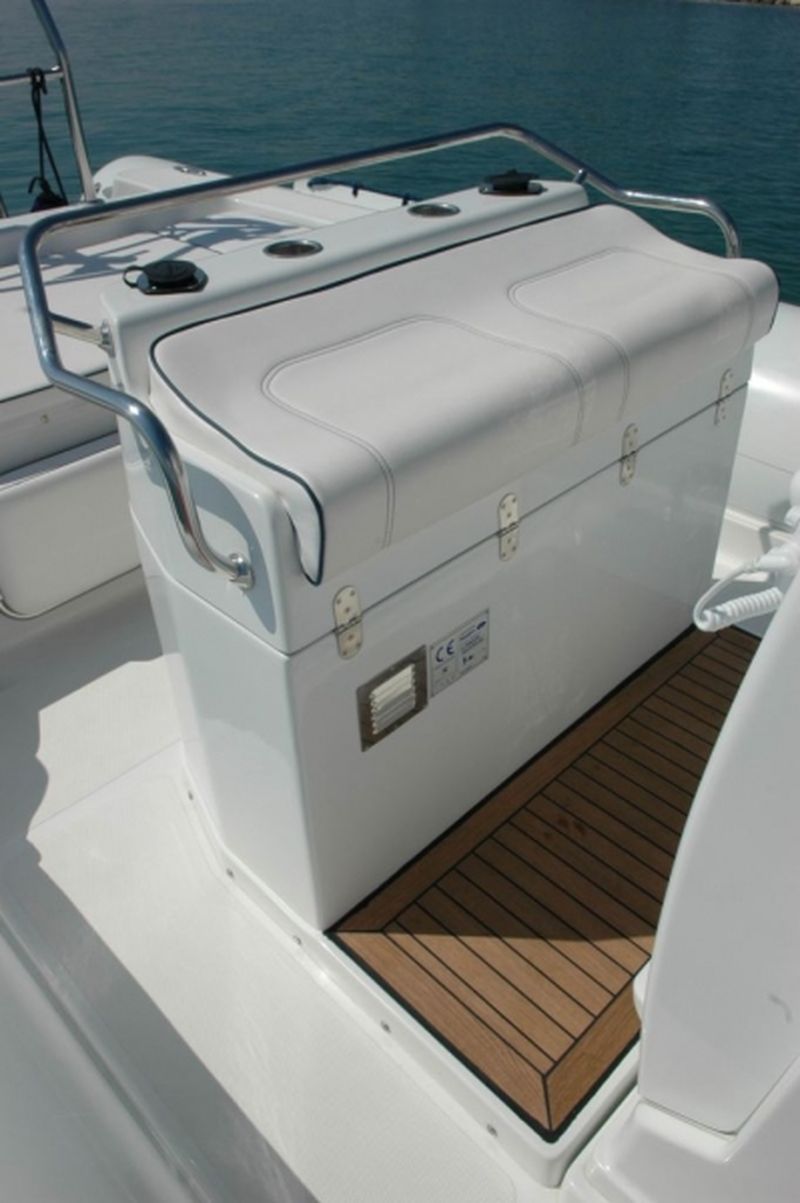 Vente bateau semi rigide Nautica-Cab Dorado 8,70 moteur 300CV