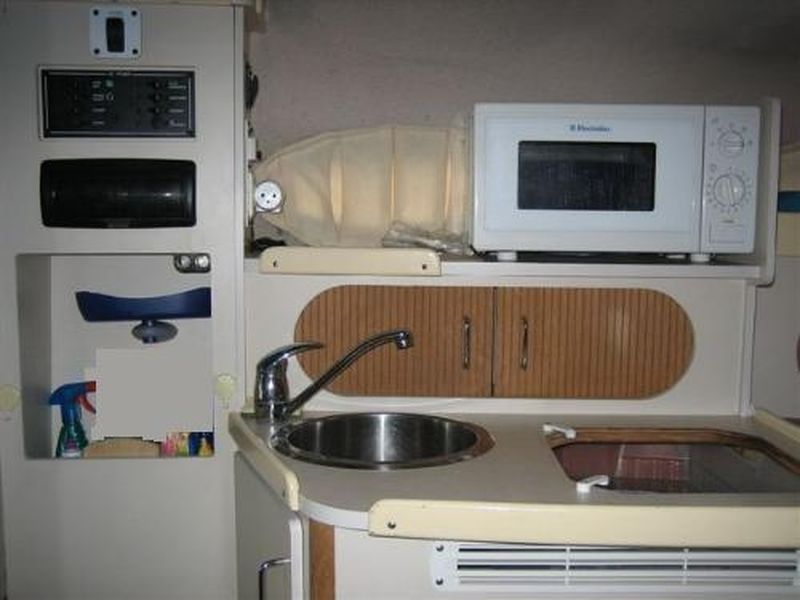 vente bateau Cabin Cruiser FOUR WINNS VISTA 238 Limited 1997