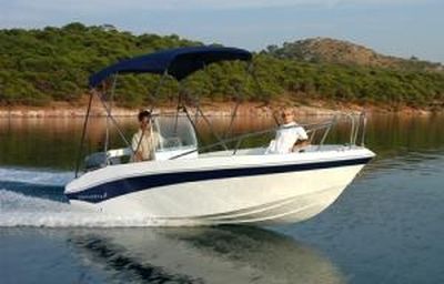 Notre zone d'activité pour ce service Bateau à la vente avec grand bain de soleil
